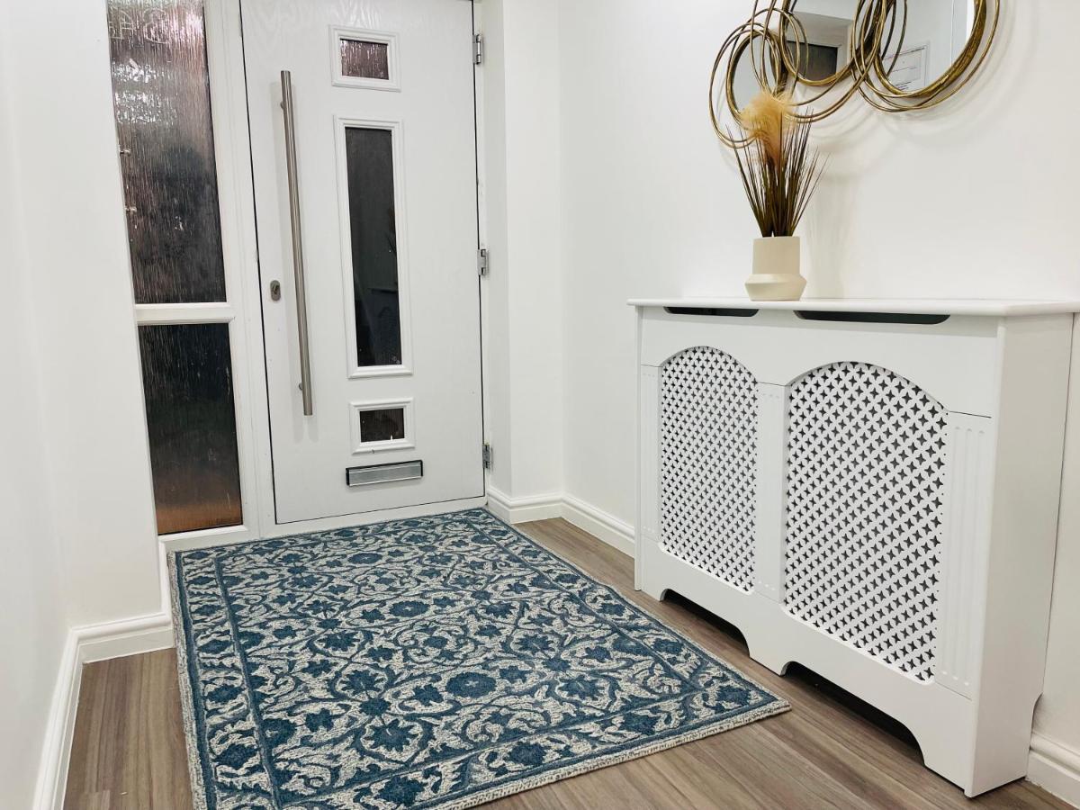 Riverside Premium Double Room Garden View E14 Лондон Экстерьер фото