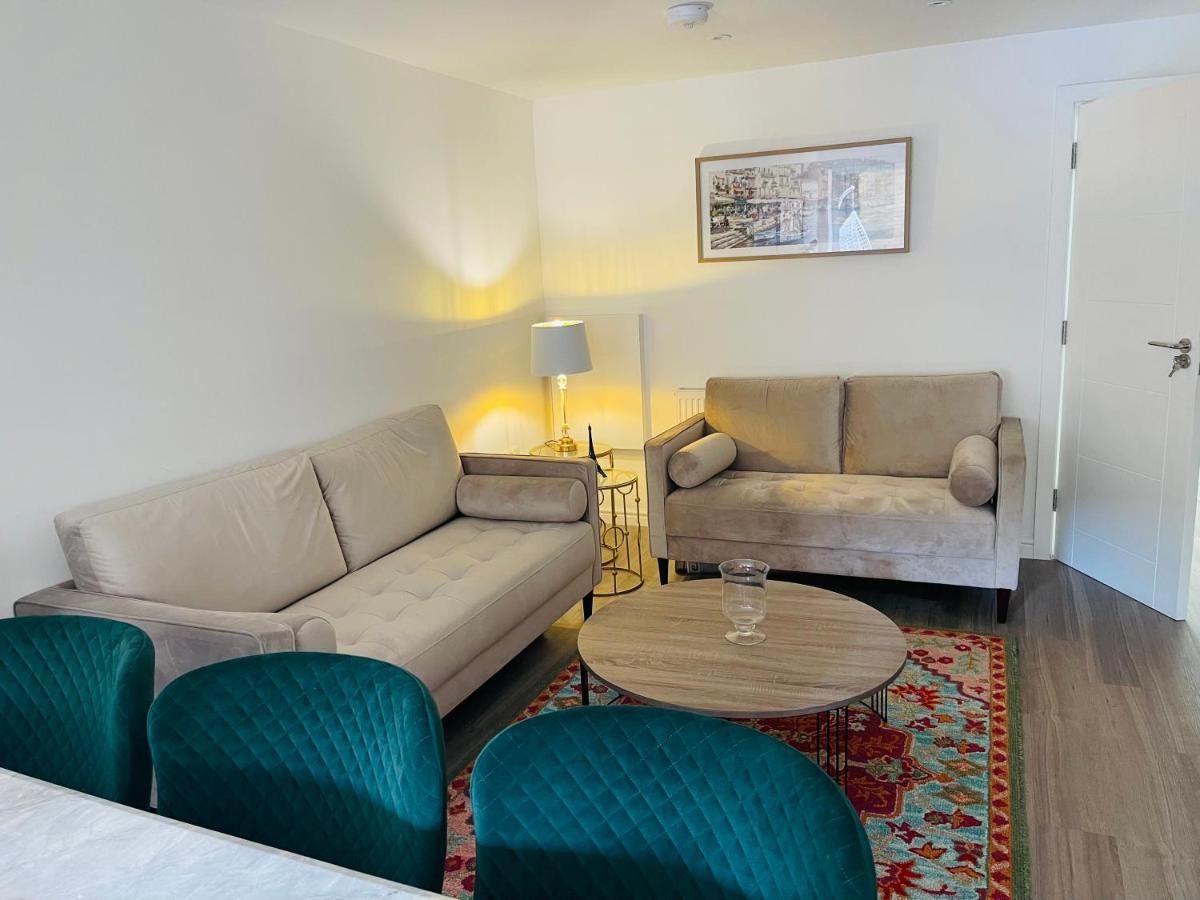 Riverside Premium Double Room Garden View E14 Лондон Экстерьер фото