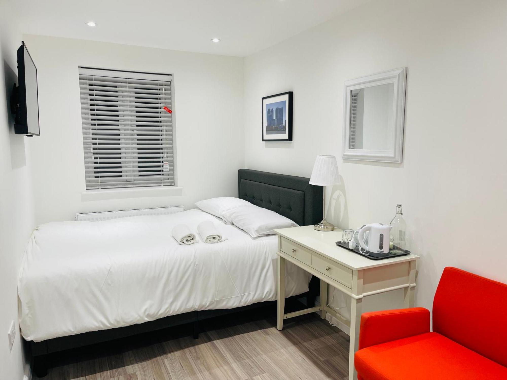 Riverside Premium Double Room Garden View E14 Лондон Экстерьер фото